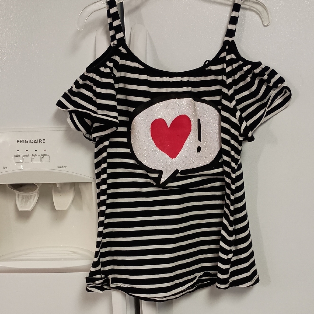 Justice Striped Black & White Top with Heart Design in GUC. Girl`s Plus Size 20